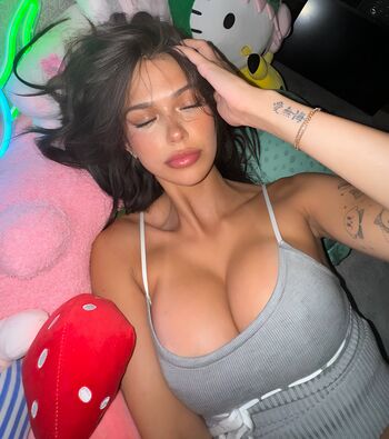 Full leaked Luvstruck  page private photo