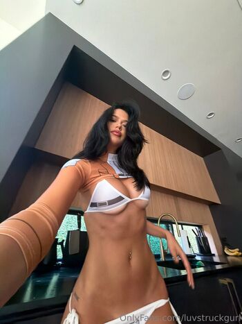 Full leaked Luvstruck private photo