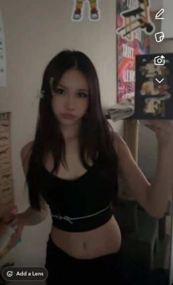 Full leaked Luvvivii private photo