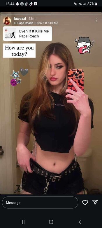 Full leaked Luweazl private photo