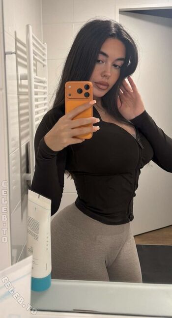 Full leaked Lya aylin private photo