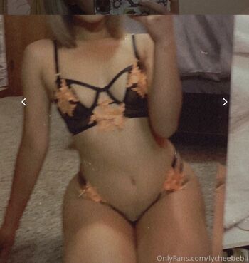 Full leaked Lycheebobaxo private photo