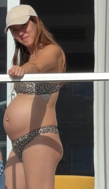 Full leaked Lydia hewitt lee page private photo