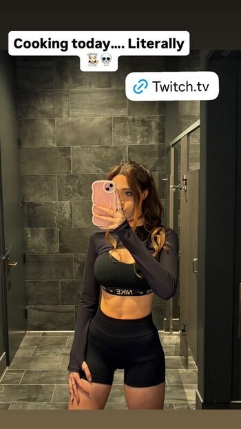 Full leaked Lydiaviolet private photo