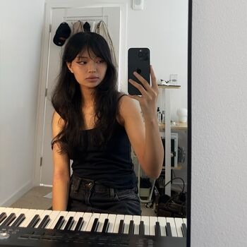 Full leaked Lyn lapid private photo