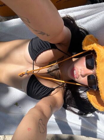 Full leaked Lyna com private photo
