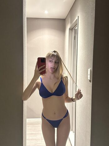Full leaked Lynareid private photo