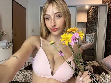 Full leaked Lynareid private photo