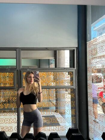 Full leaked Lynareid private photo