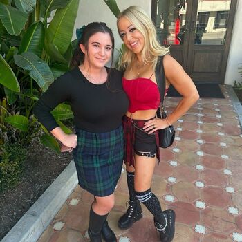 Full leaked Lynsi snyder private photo