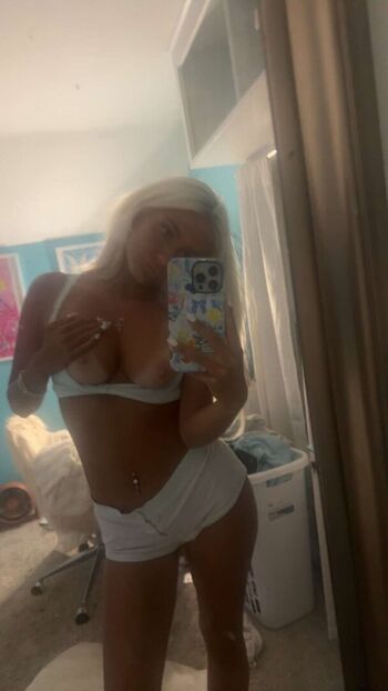Full leaked Lyren strate private photo