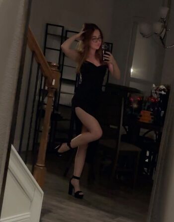Full leaked Lyssaurora page private photo