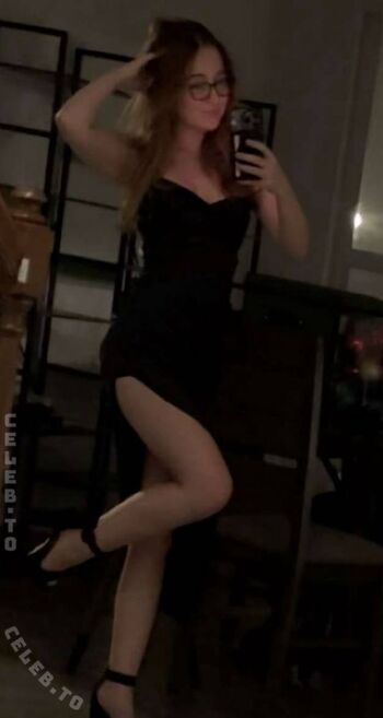 Full leaked Lyssaurora page private photo