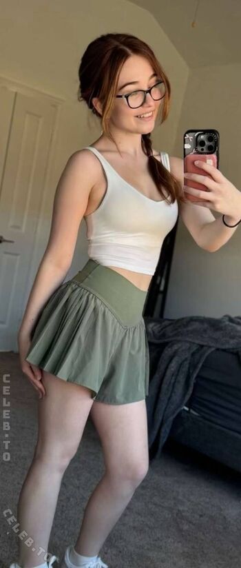 Full leaked Lyssaurora page private photo