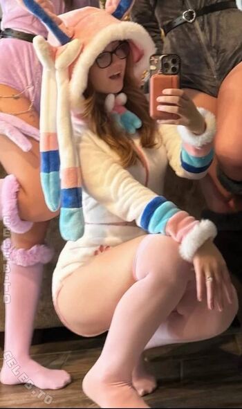 Full leaked Lyssaurora page private photo