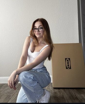 Full leaked Lyssaurora private photo