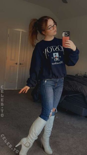 Full leaked Lyssaurora private photo