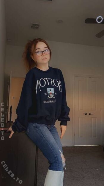 Full leaked Lyssaurora private photo