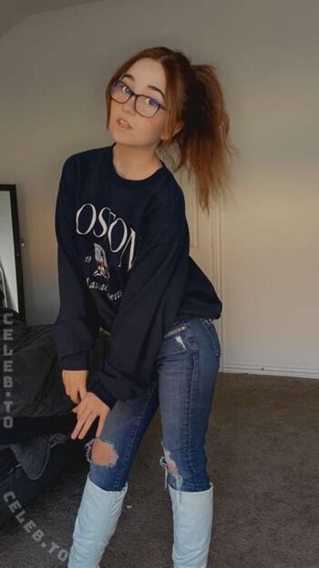 Full leaked Lyssaurora private photo