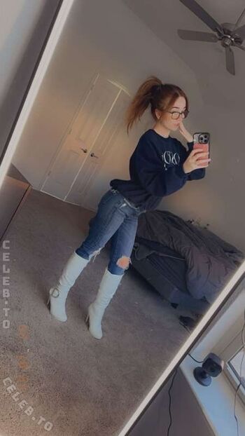 Full leaked Lyssaurora private photo