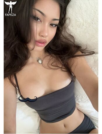 Full leaked Lyuaei  page private photo