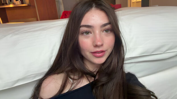 Full leaked Lyzzahh page private photo