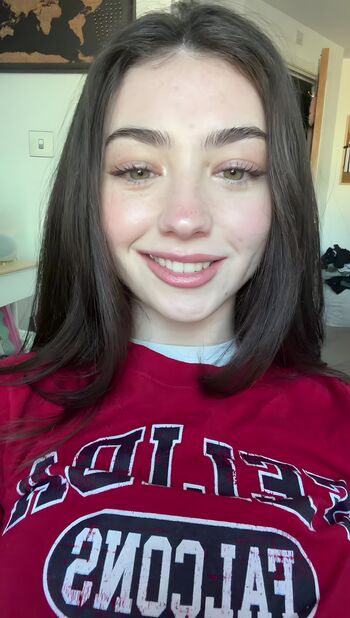 Full leaked Lyzzahh private photo