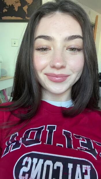 Full leaked Lyzzahh private photo