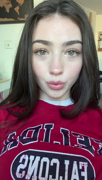 Full leaked Lyzzahh private photo
