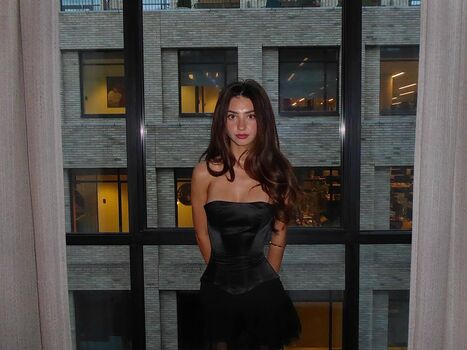 Full leaked Lyzzahh private photo