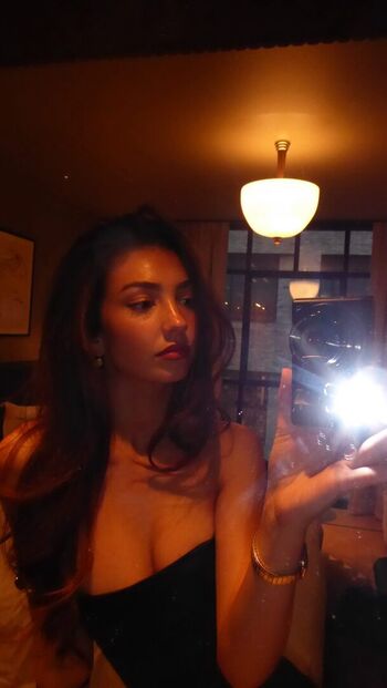 Full leaked Lyzzahh private photo