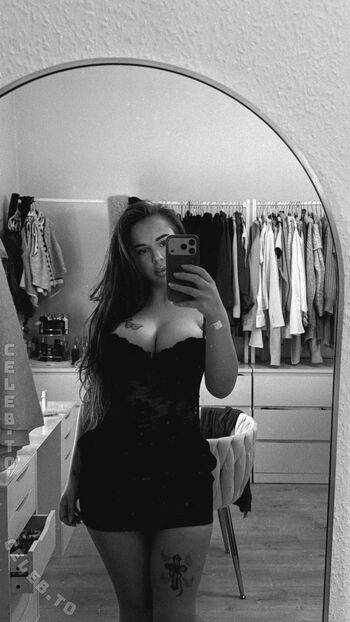 Full leaked M vntr private photo