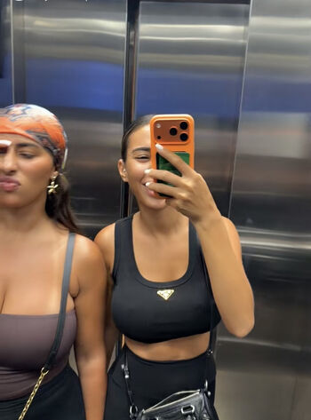 Full leaked Maarocainee private photo