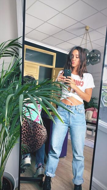 Full leaked Macarena garca private photo