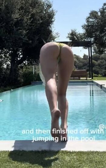 Full leaked Maclaine farrell private photo