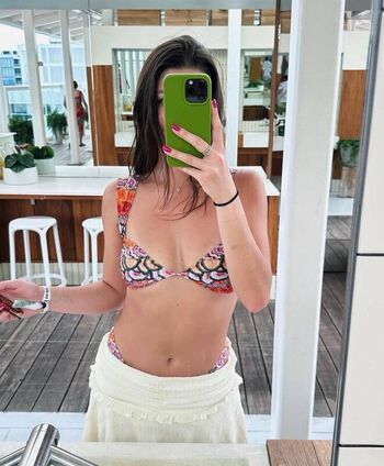 Full leaked Maclaine farrell private photo