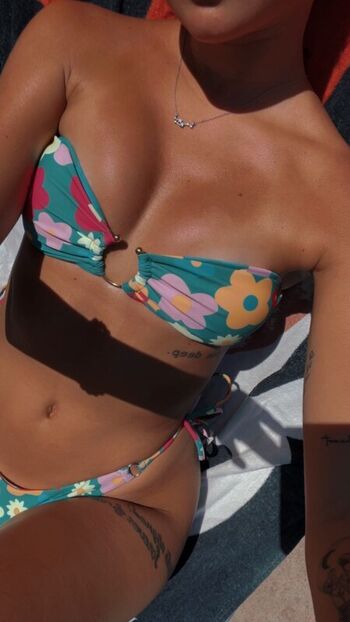 Full leaked Maddie capozza private photo