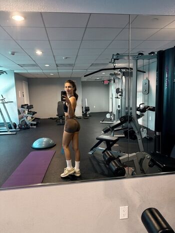 Full leaked Maddiedevv private photo