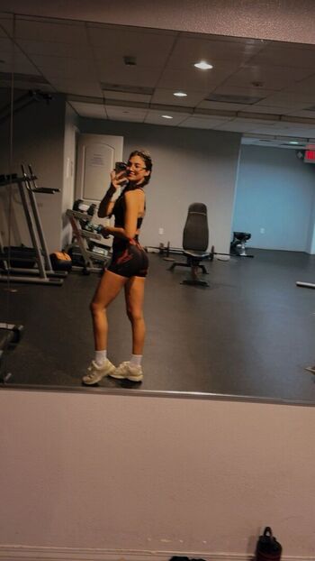 Full leaked Maddiedevv private photo