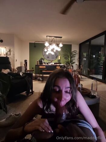 Full leaked Maddieflirt private photo