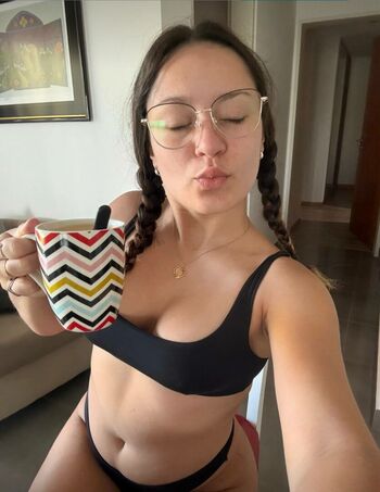 Full leaked Maddiekaay private photo