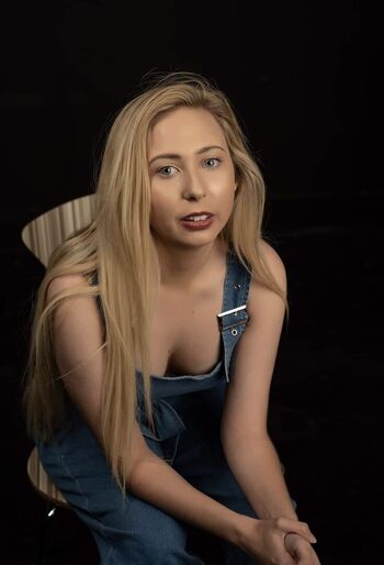 Full leaked Maddimegan private photo