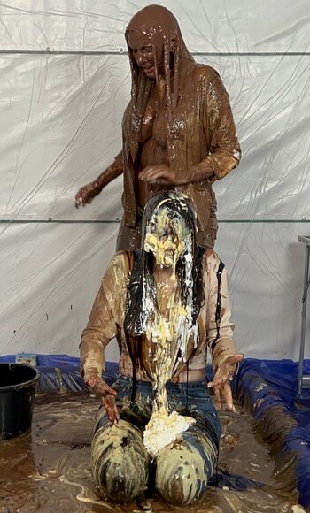 Full leaked Maddisonsmessyadventures private photo