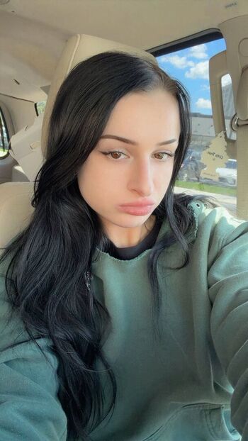 Full leaked Maddyalivia private photo