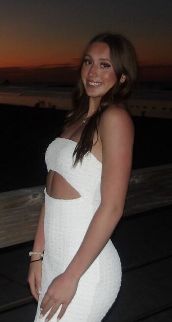 Full leaked Maddyn greenway private photo