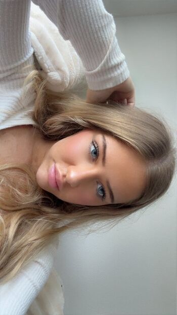 Full leaked Maddythesillyg private photo