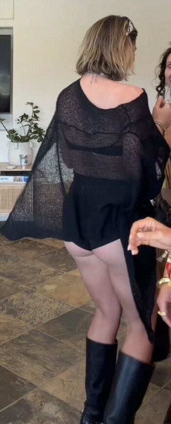Full leaked Madelyn cline private photo