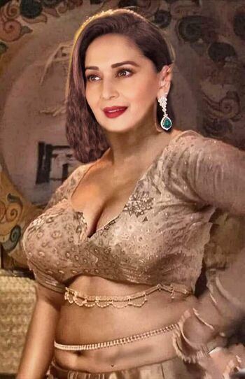 Full leaked Madhuridixit private photo