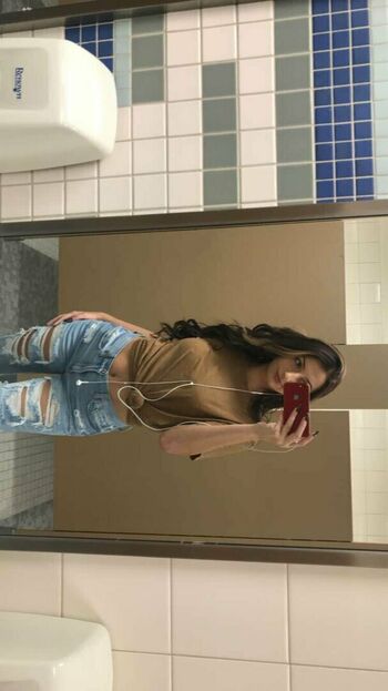 Full leaked Madi thicc private photo