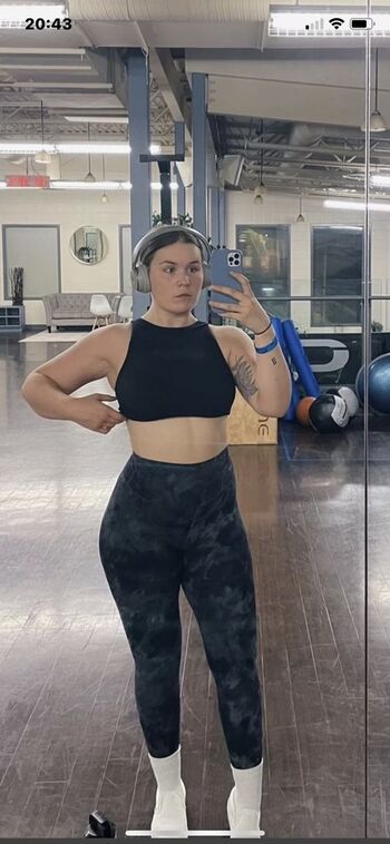 Full leaked Madi woods private photo